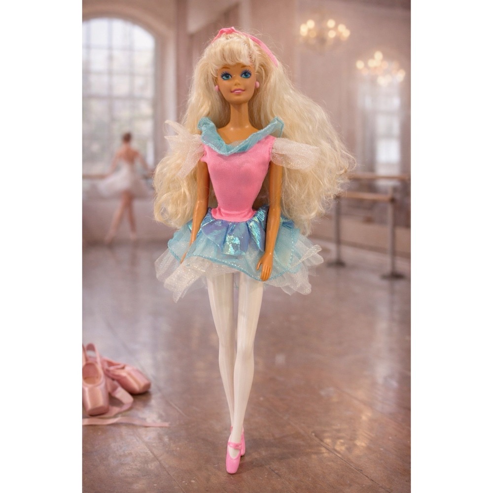Barbie‎ Ballerina Doll White Legs Built In Pink Ballet Shoes Dance Outfit 1990s